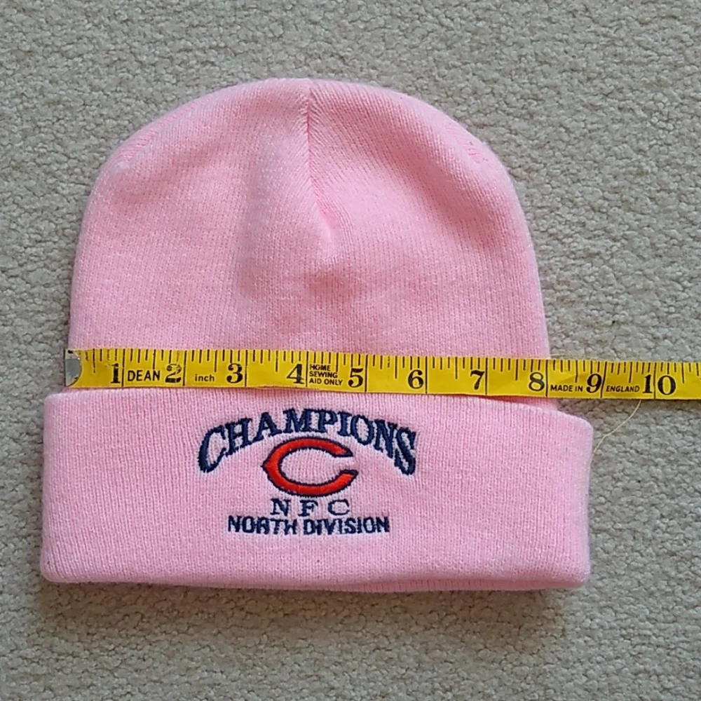 NFL CHICAGO BEARS PINK KNIT WITH EBROIDERED ĹOGO BEANIE HAT One Size
